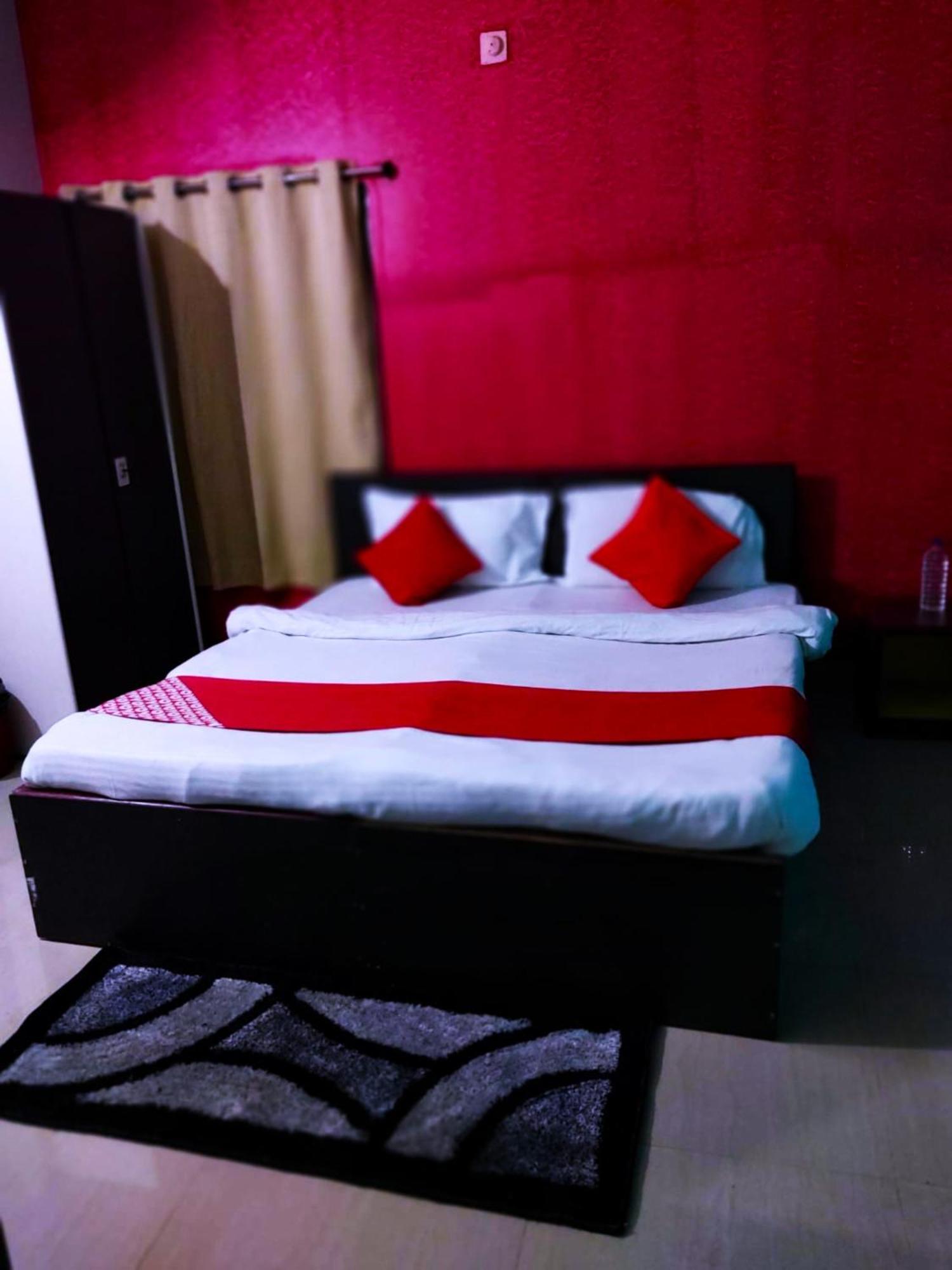 Hotel Madison Homes 布巴内什瓦尔 外观 照片