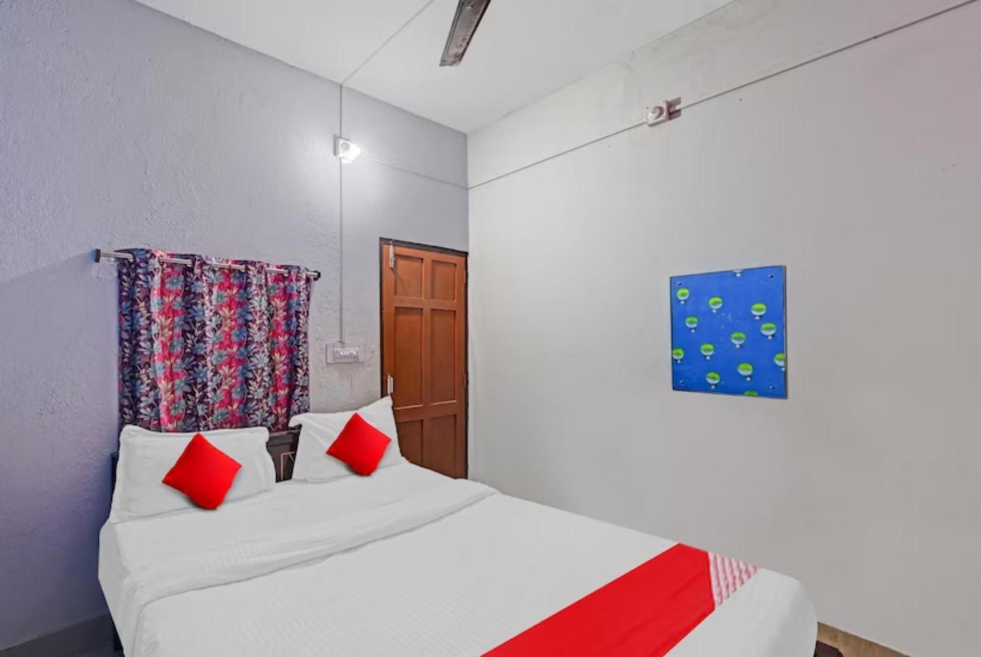 Hotel Madison Homes 布巴内什瓦尔 外观 照片