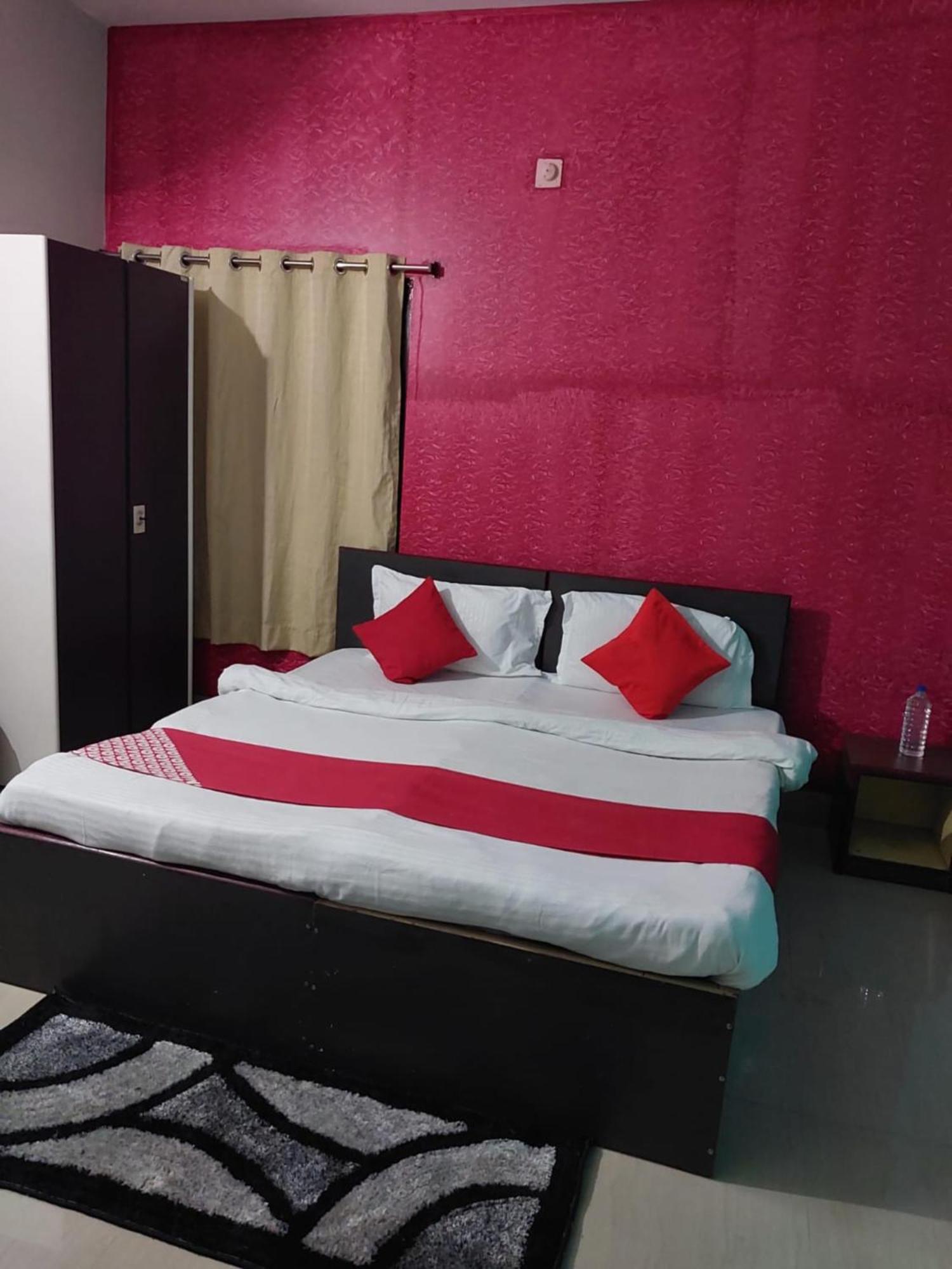 Hotel Madison Homes 布巴内什瓦尔 外观 照片